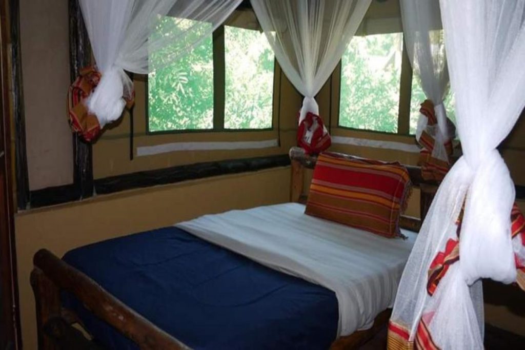 A single room at Rwetera Safari Park