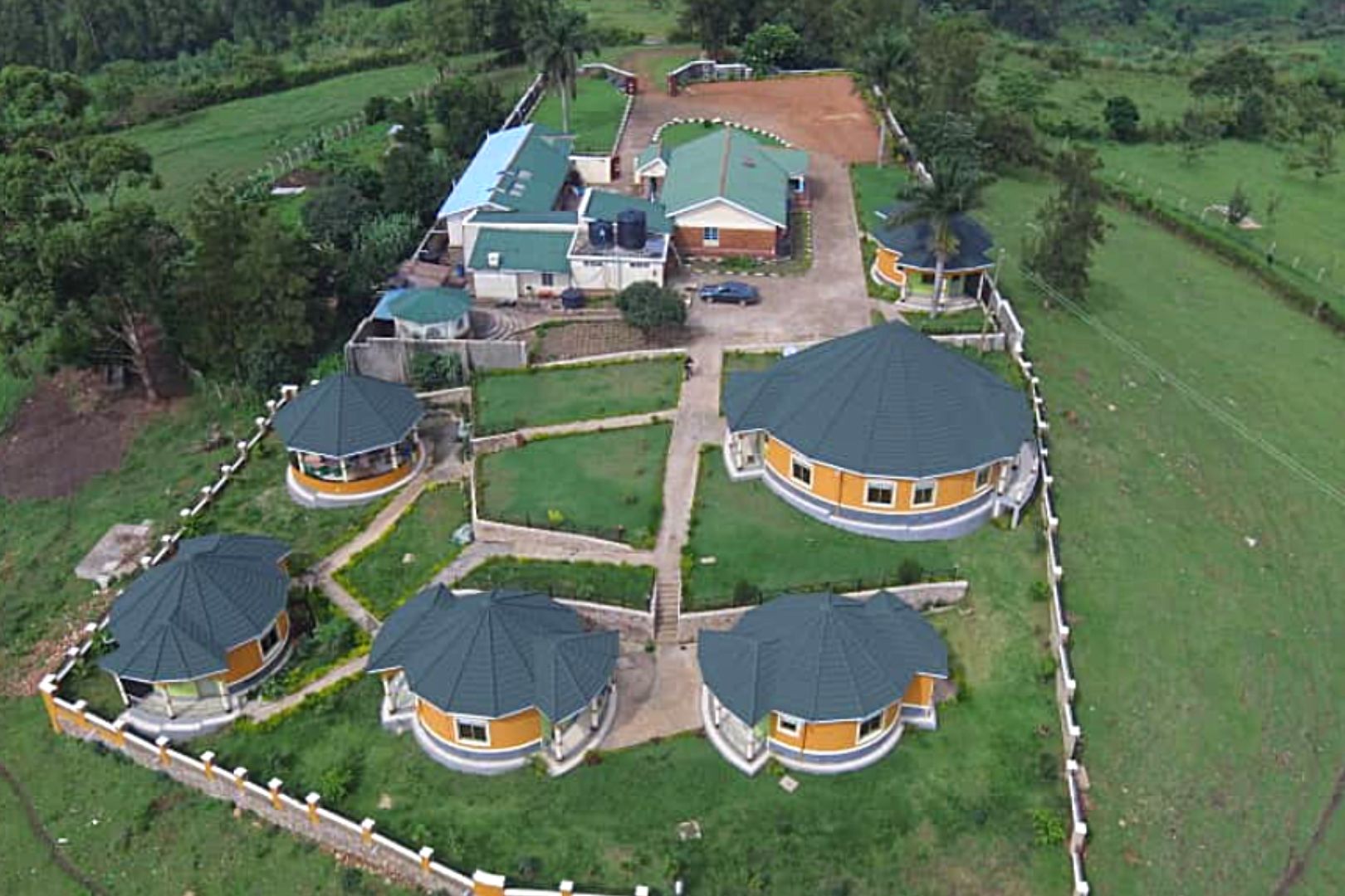 Karobwa Summit View Hotel, Fort Portal